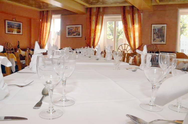 Hotel Du Commerce Pont-de-Vaux Ngoại thất bức ảnh
